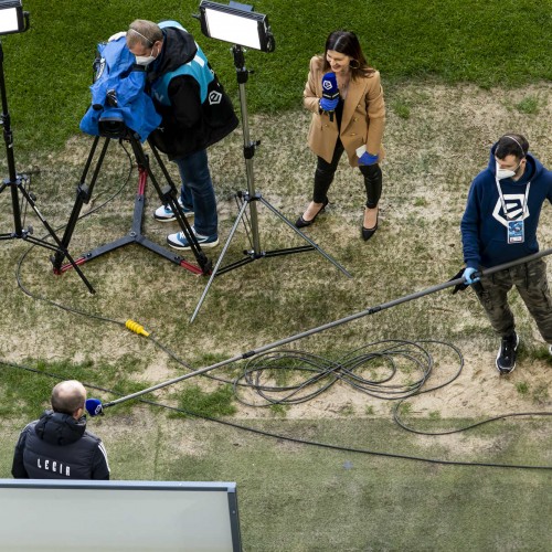 002-_AC44833